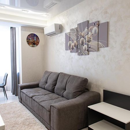 Sky Exclusive Vip Apartaments Chişinău Esterno foto